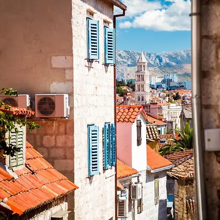 Apartment Petro Oldtown Daire *